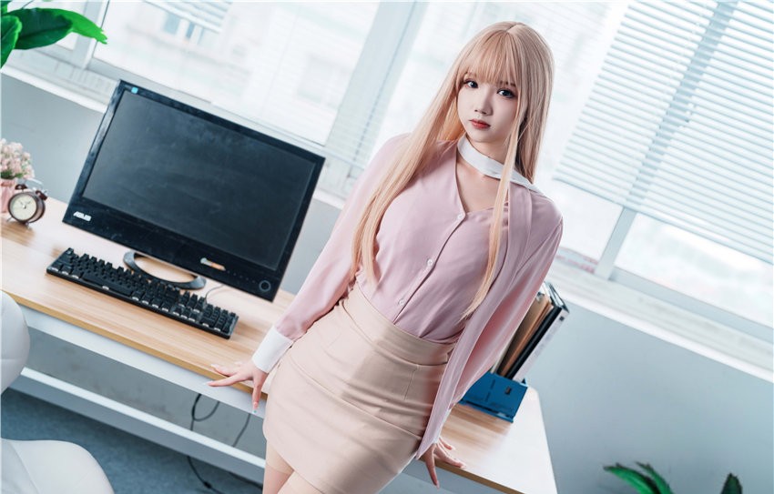 雪晴Astra 金发职人OL[59P1V-1.82GB]