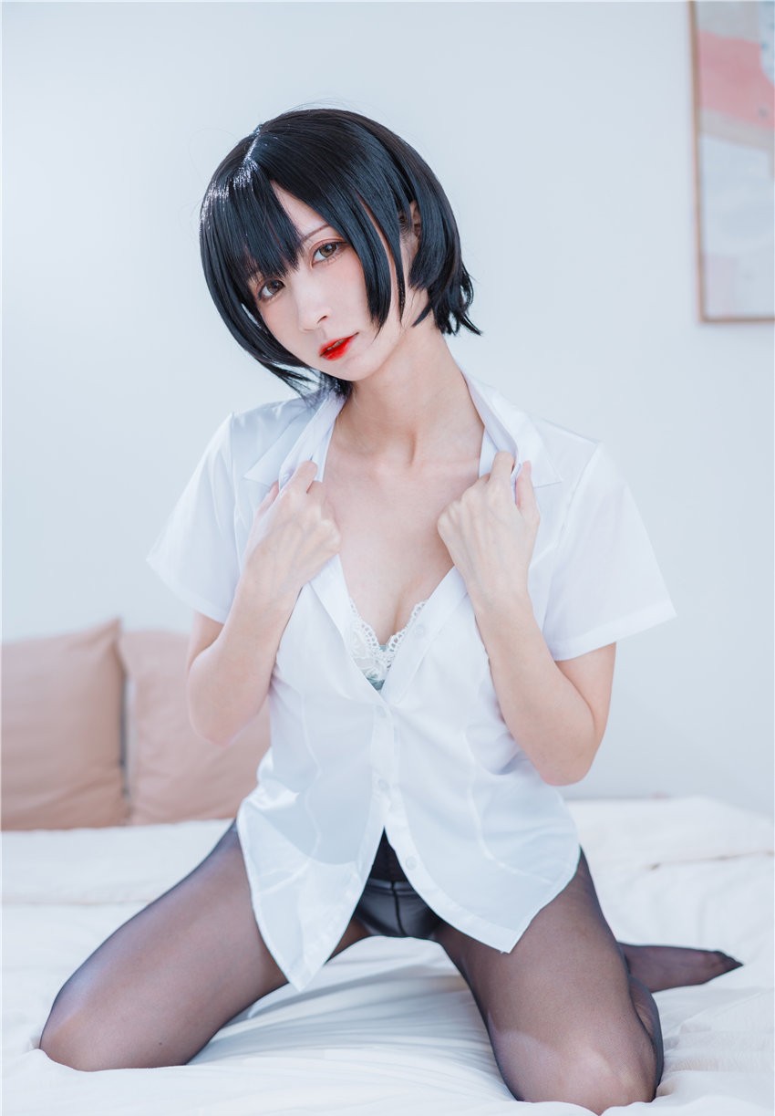 贝儿酱Miki OL装 [31P-289MB]