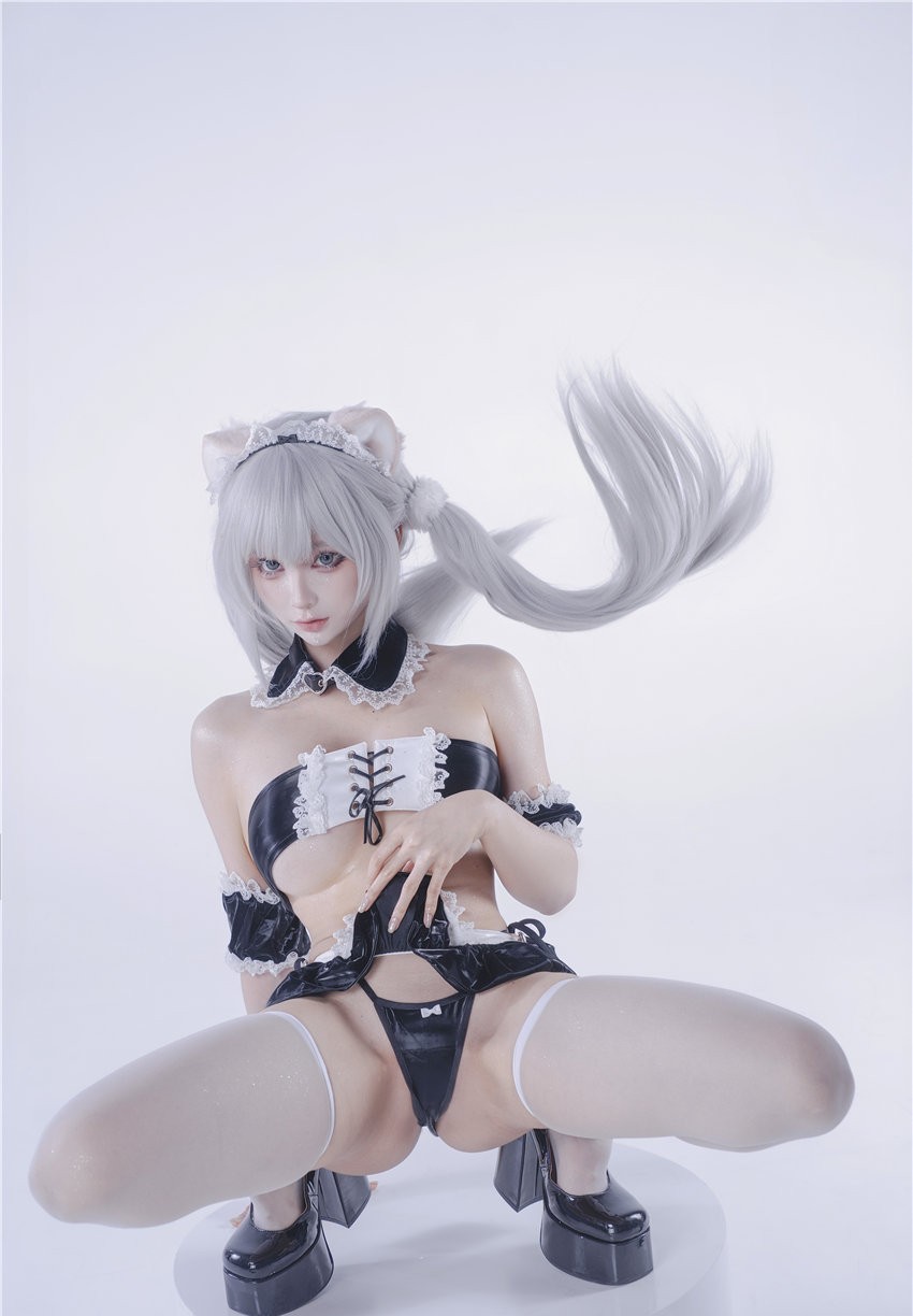 蠢沫沫 白发粉猫 [22P-75MB]