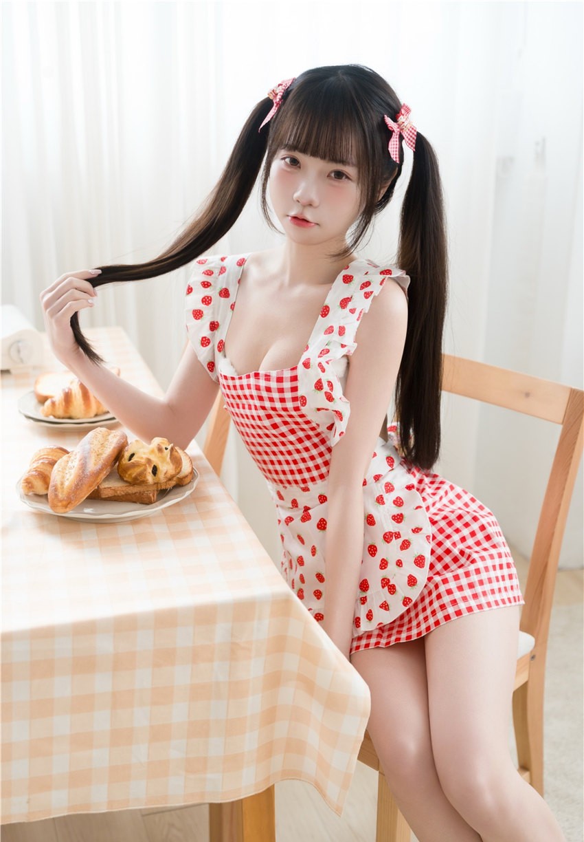 可可小白兔 生日限定 一起做蛋糕吗[77P-626M]