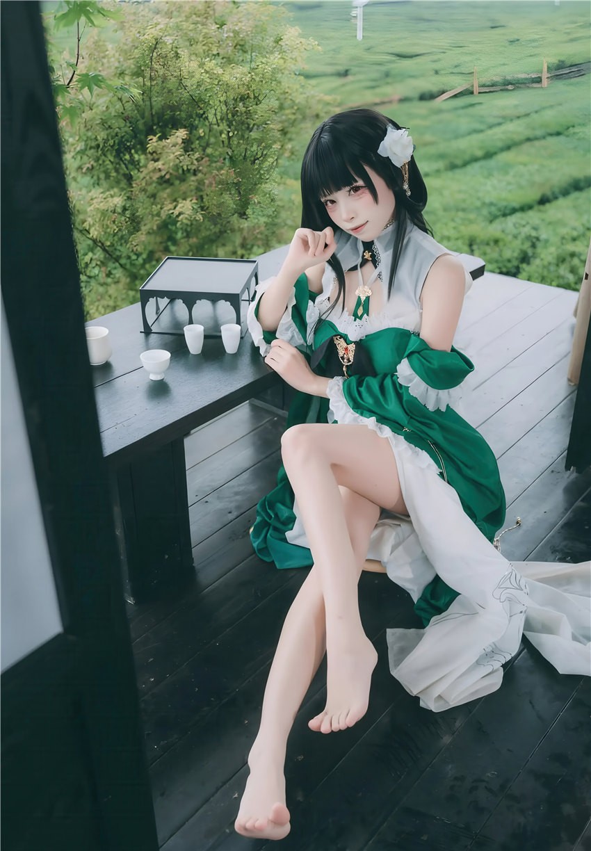 三無人型 逸仙 [12P-66M]
