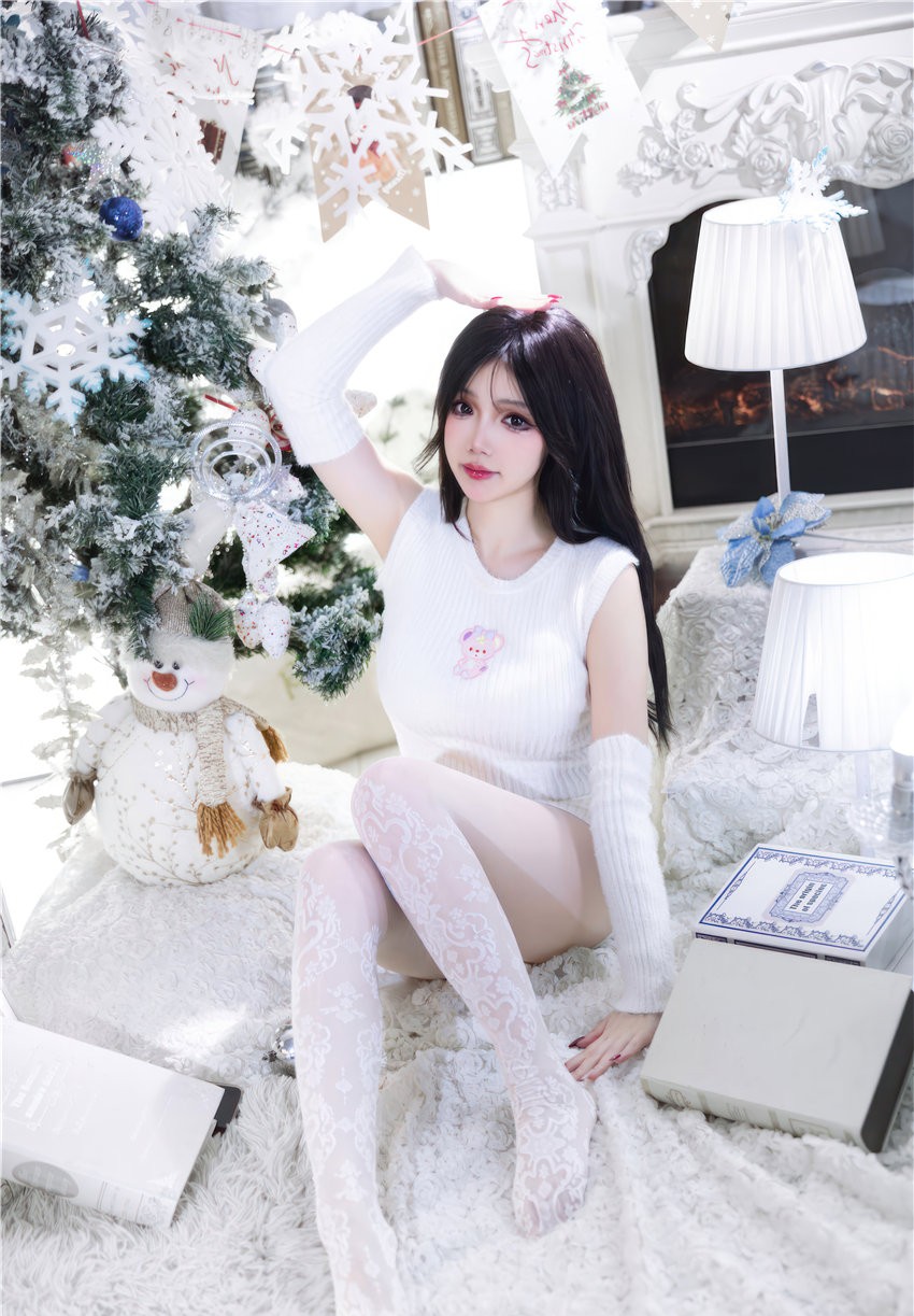 雪晴Astra 圣诞节 白雪[123P2V-1.06GB]