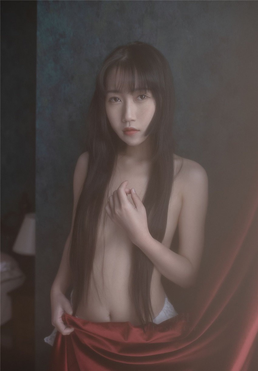 不呆猫 白月光[53P-32MB]