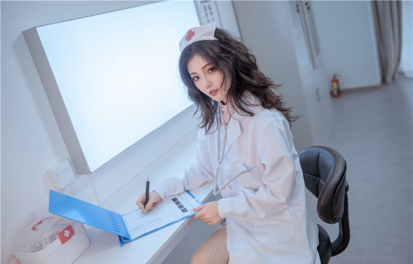 桃良阿宅 诊疗室[118P-910MB]
