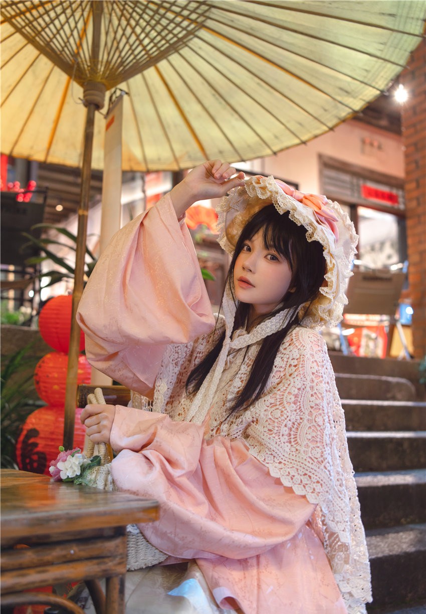 桜桃喵 龙年大吉[11P2V-320MB]