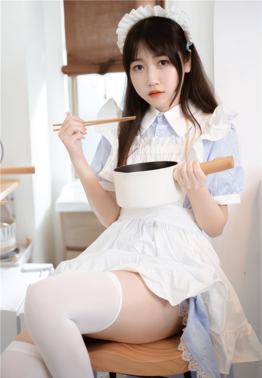 不呆猫 厨房小钕普 [35P-212MB]