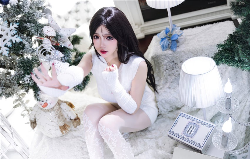 雪晴Astra 圣诞节 白雪[123P2V-1.06GB]