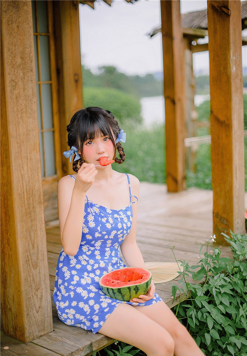 miko酱ww 夏日回忆 [57P-614MB]