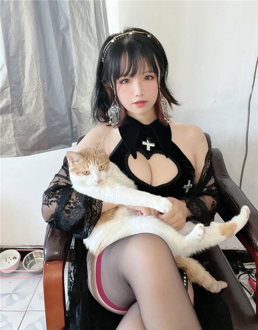阿半今天很开心 猫猫修女 [42P1V-158MB]