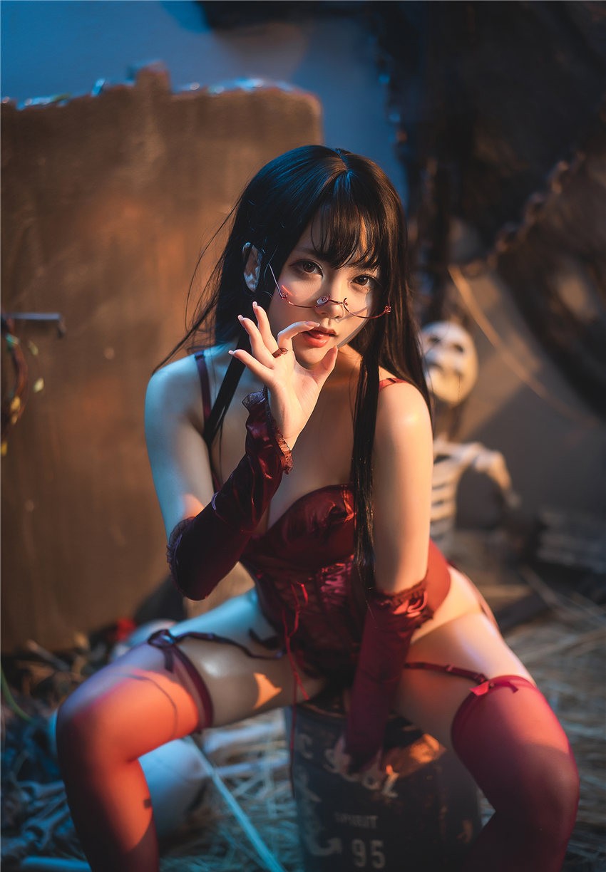 是一只熊仔吗 红色corset [42P-189MB]