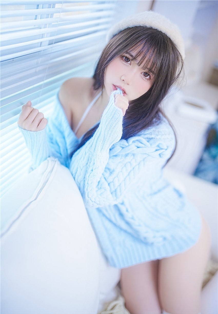 Tina很妖孽呀 蓝色秋冬毛衣[27P-168MB]