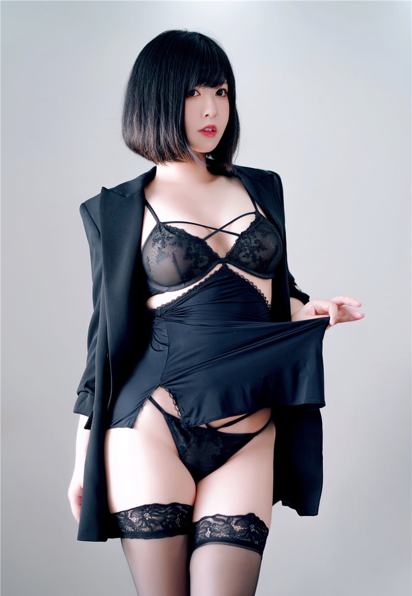半半子 今日は黑 Vol.2 [36P-165MB]