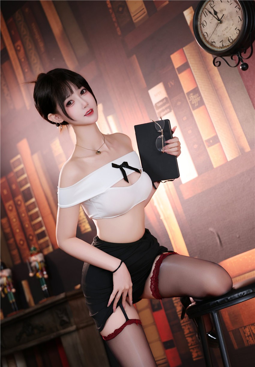 羽生三未 甜系OL [32P-374MB]