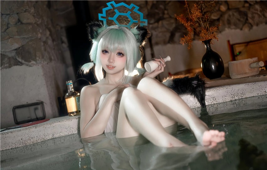 纸悦Etsu_ko 蔚蓝档案 时雨温泉 [63P-1GB]