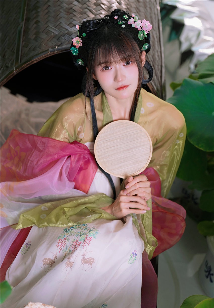 兔子Zzz不吃胡萝卜 浮香花谷 [54P-593MB]