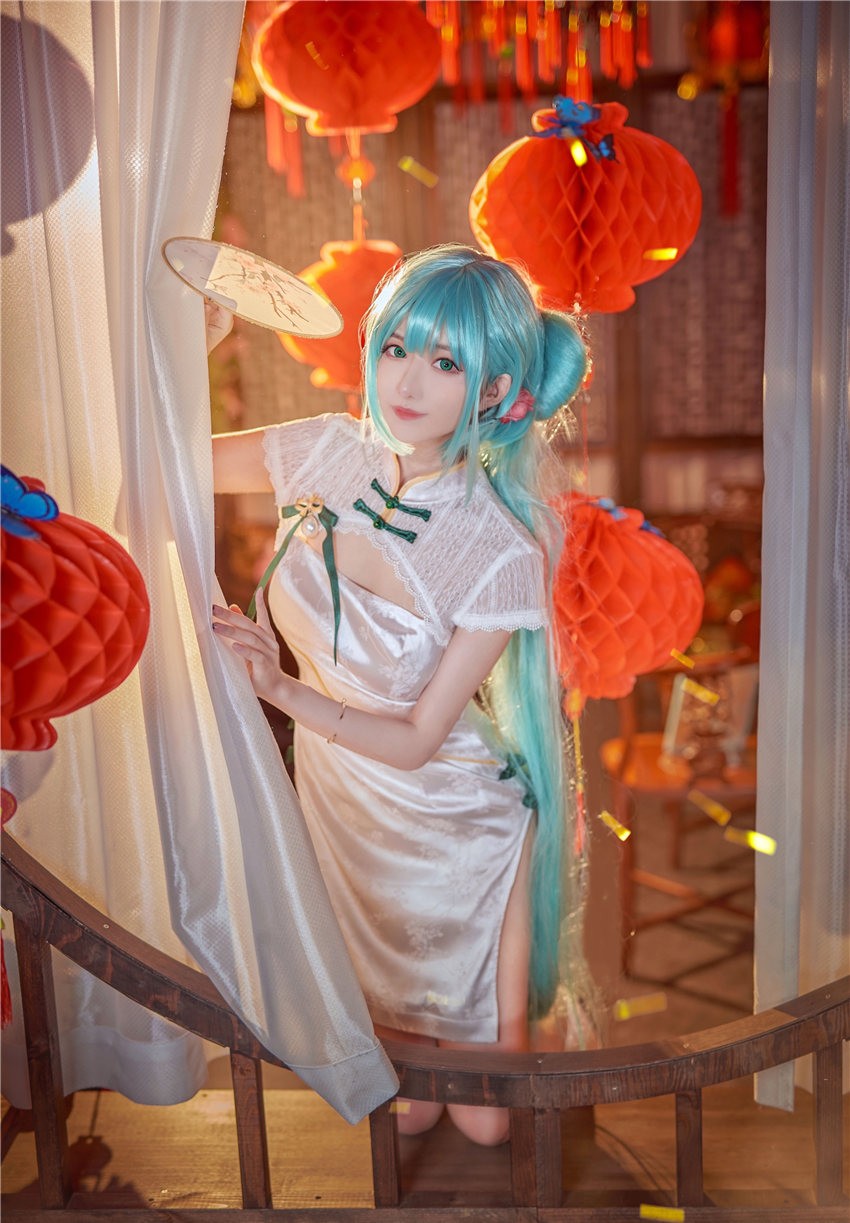 Shika小鹿鹿 初音韶华[23P2V-106MB]