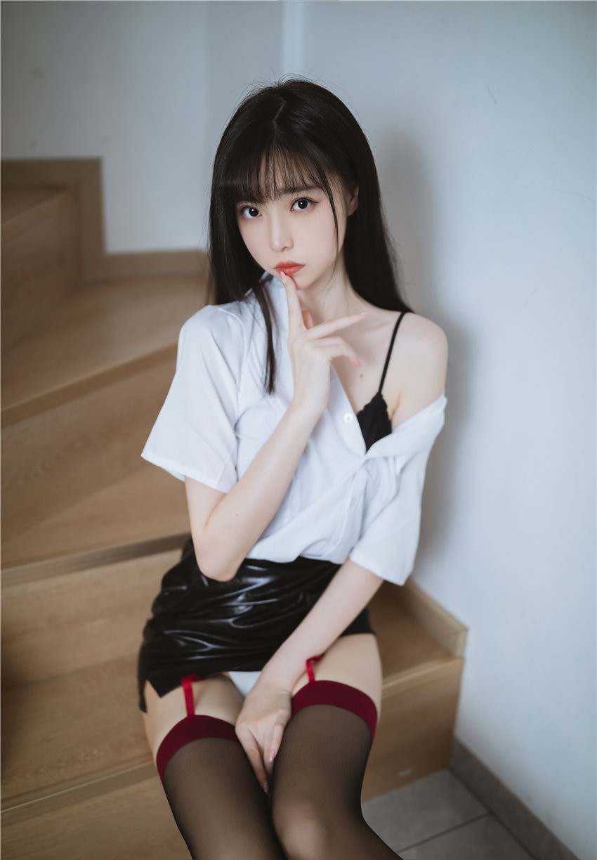 许岚LAN 潶思批群OL [54P2V-875MB]
