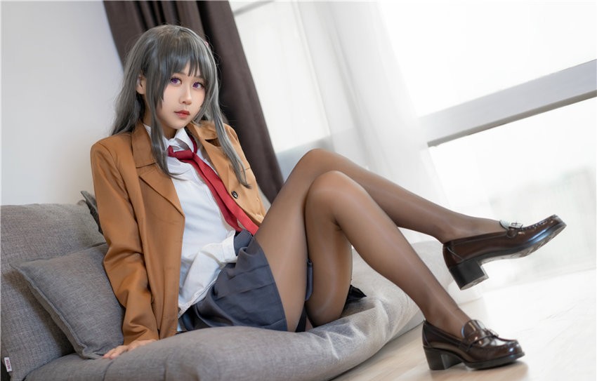 萌芽儿o0 麻衣学姐JK [28P-251MB]