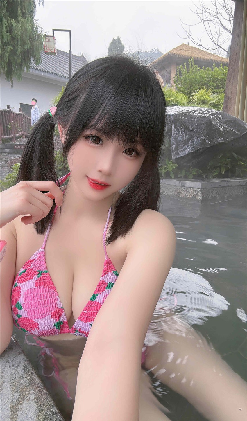 miko酱ww  冬日温泉2[24P-595MB]