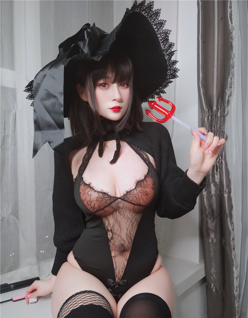 白银81 柴郡魔女 [31P2V-141MB]