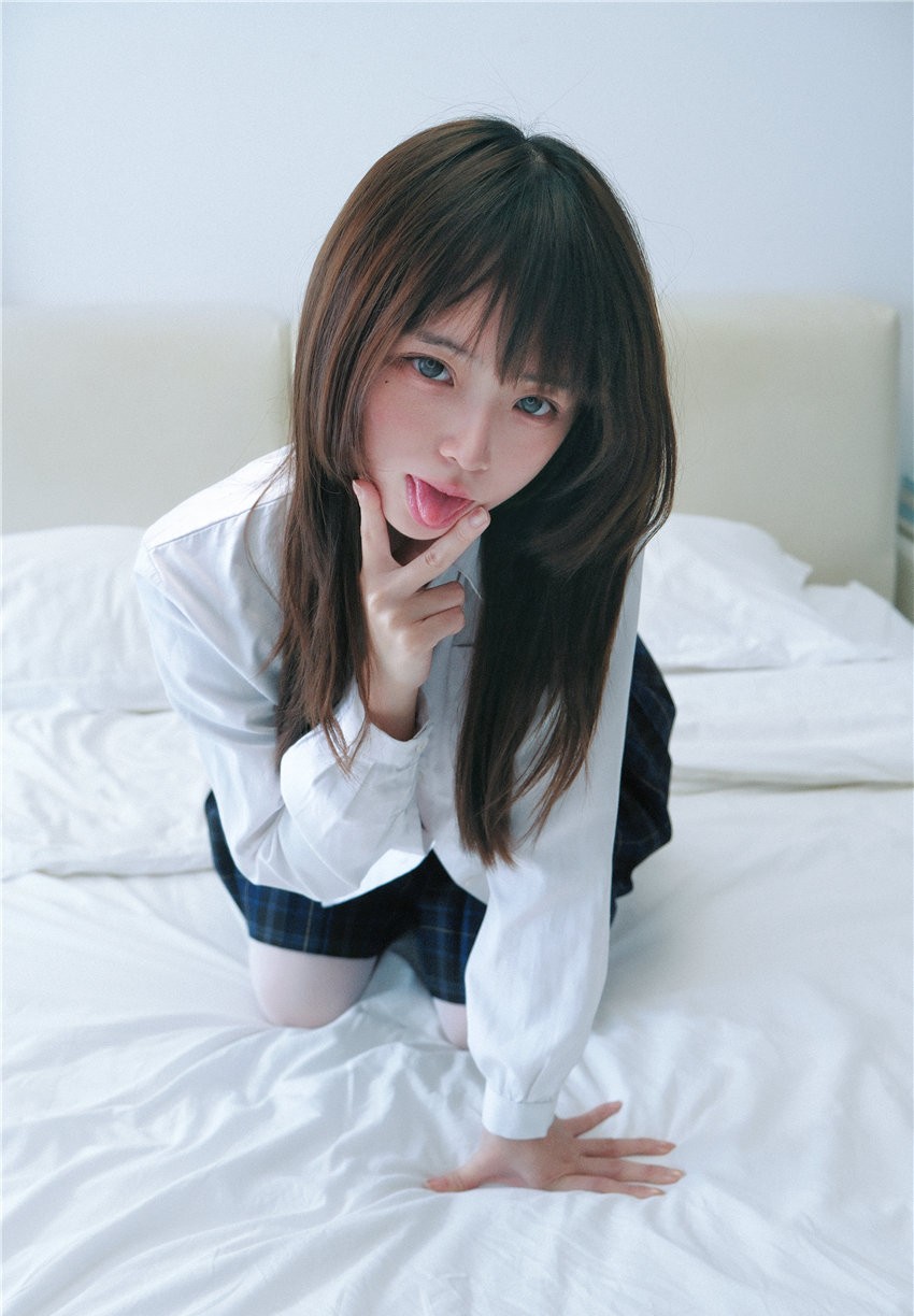 攻弦弦弦 白思JK[15P-182MB]