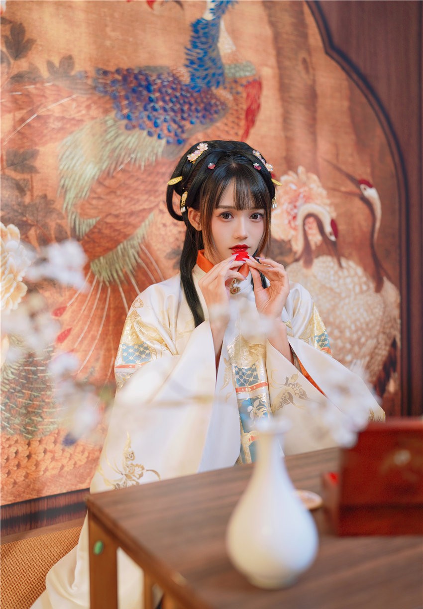 兔子Zzz不吃胡萝卜 小轩窗正梳妆 [38P-434MB]