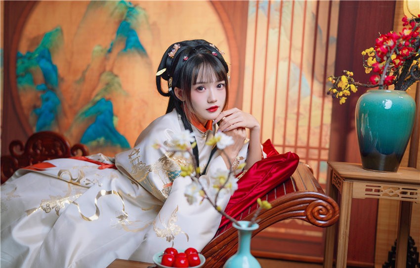 兔子Zzz不吃胡萝卜 小轩窗正梳妆 [38P-434MB]