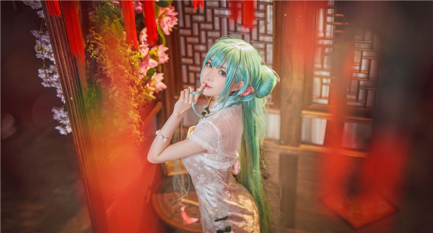 Shika小鹿鹿 初音韶华[23P2V-106MB]
