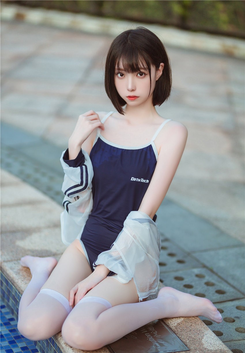 许岚LAN 泳池竞泳 [40P-365]