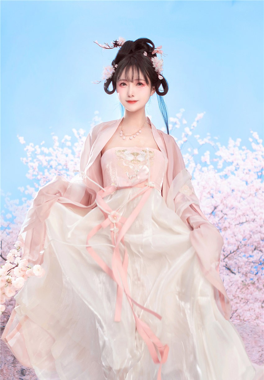 Shika小鹿鹿 桃之夭夭[13P-80MB]