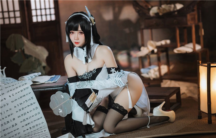 焖焖碳 碧蓝航线 鎮海 白黑礼服 [23P-182MB]