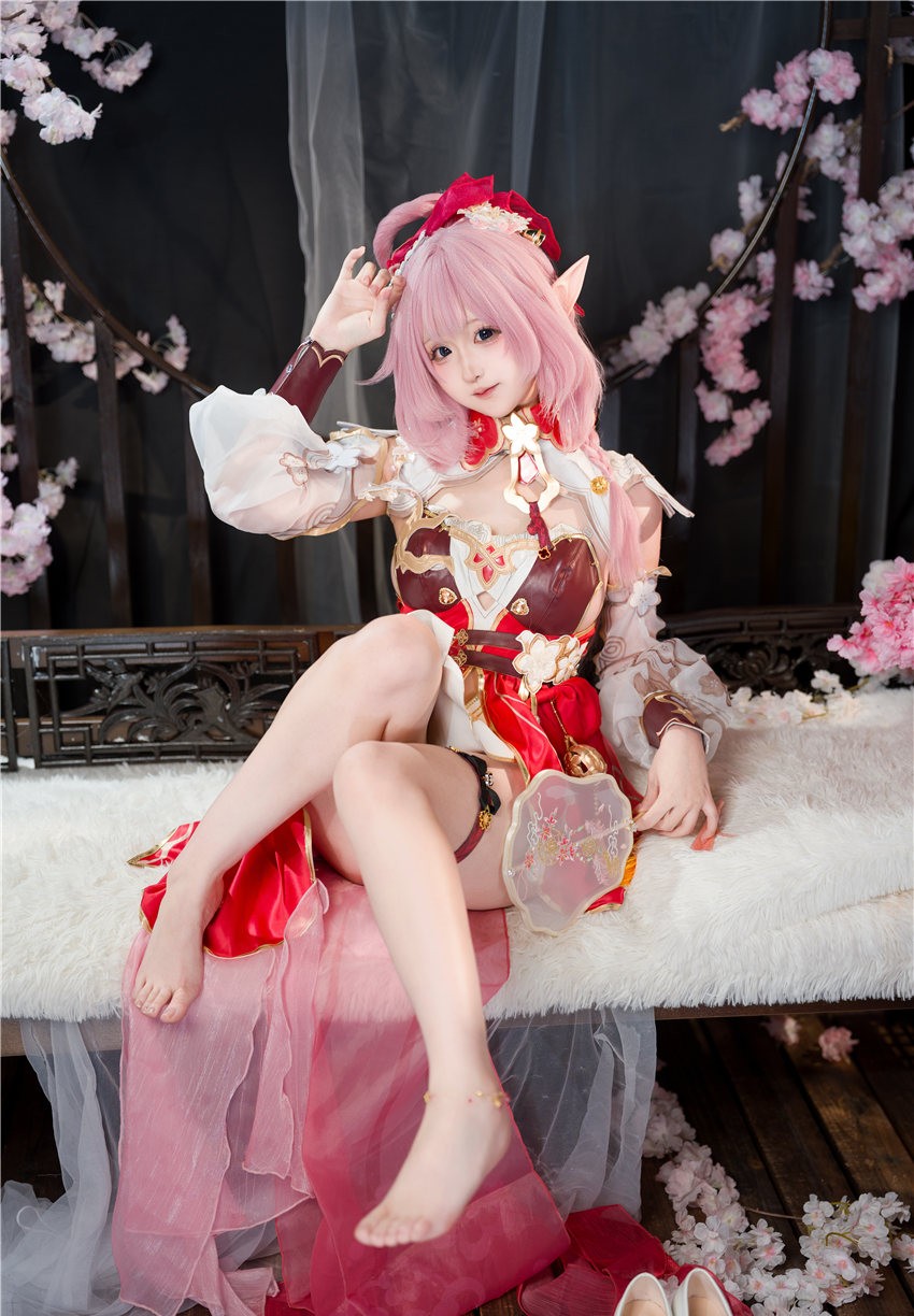 Seele麦麦 爱莉希雅的春好物语+鲨鱼妹 [86P3V-1.4GB]