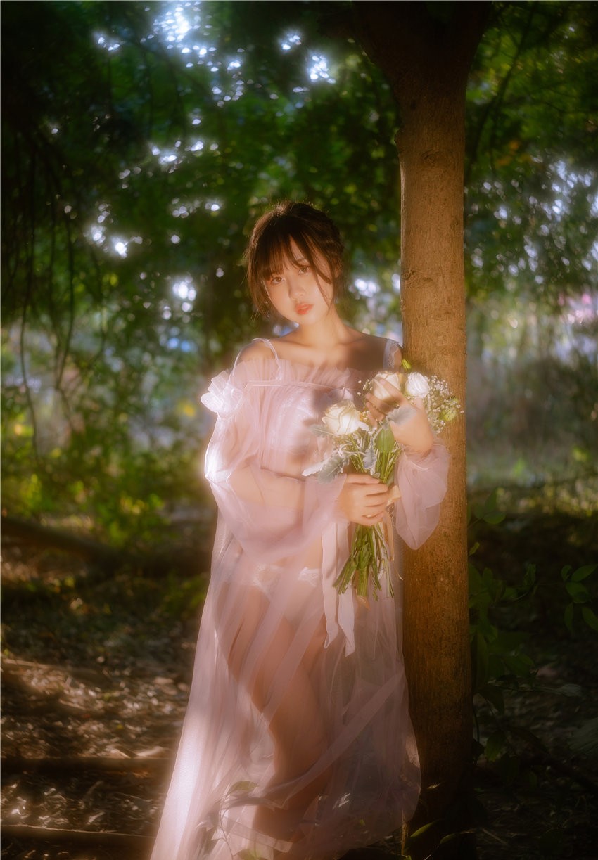 萌芽儿o0 林中少女 [30P-655MB]