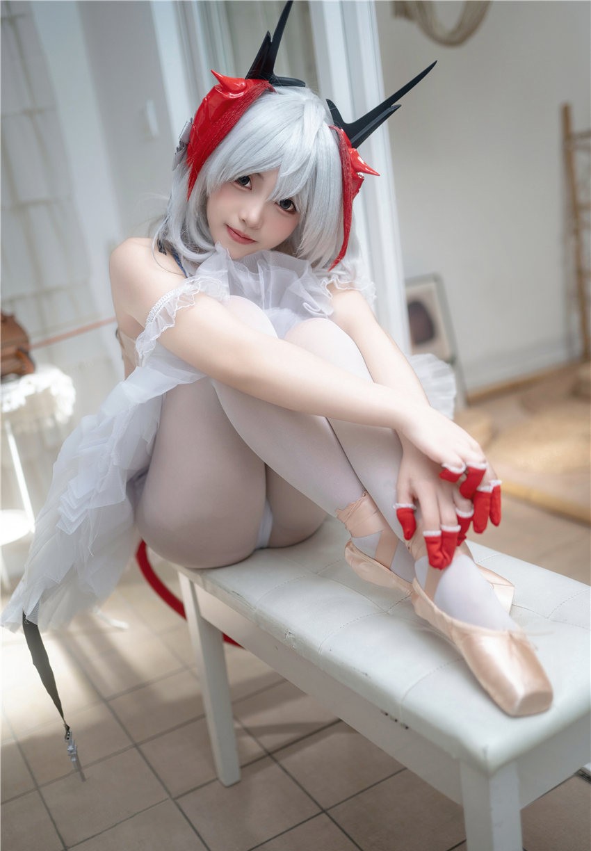 Bangni邦尼 明日方舟 W芭蕾舞者 [117P5V-999MB]