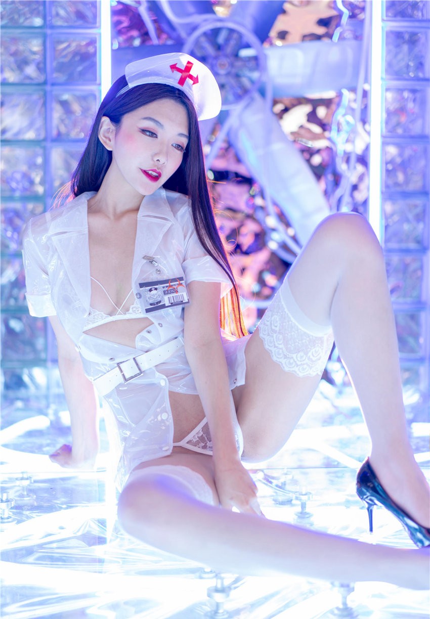 源纱希喵喵喵 透明胡市 [42P-677MB]