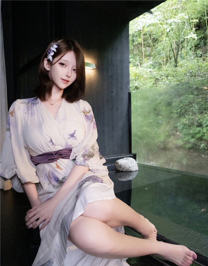 一小央泽 汤间昼 [96P1V-2.12G]